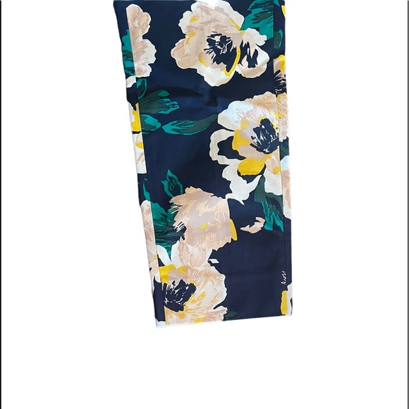 Banana Republic Sloan fit navy floral cotton blend crop trouser pant size 8 - Picture 2 of 10